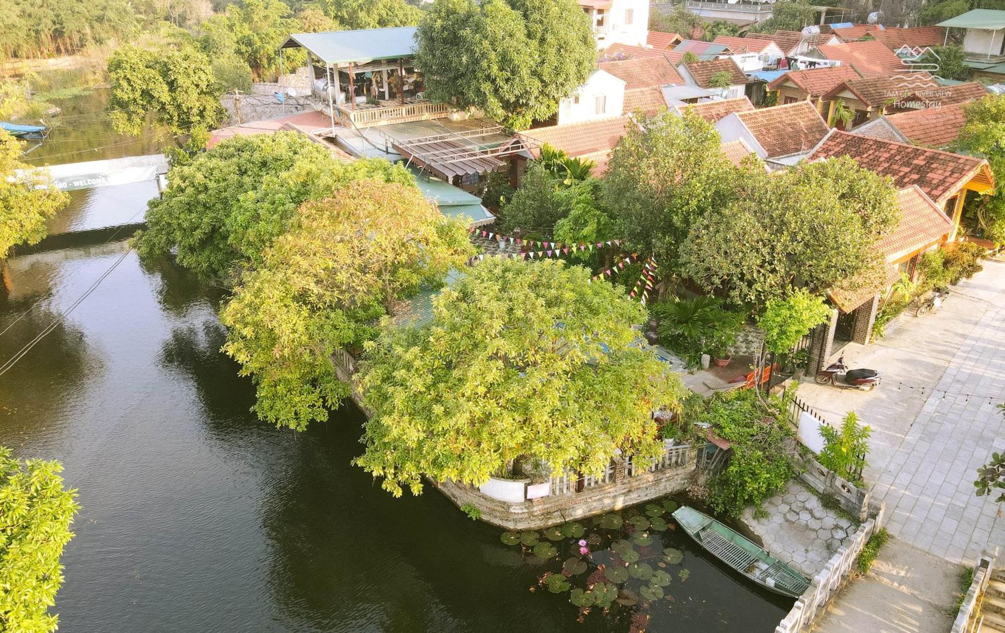 Проживание в семье Tam Coc River View Ниньбинь